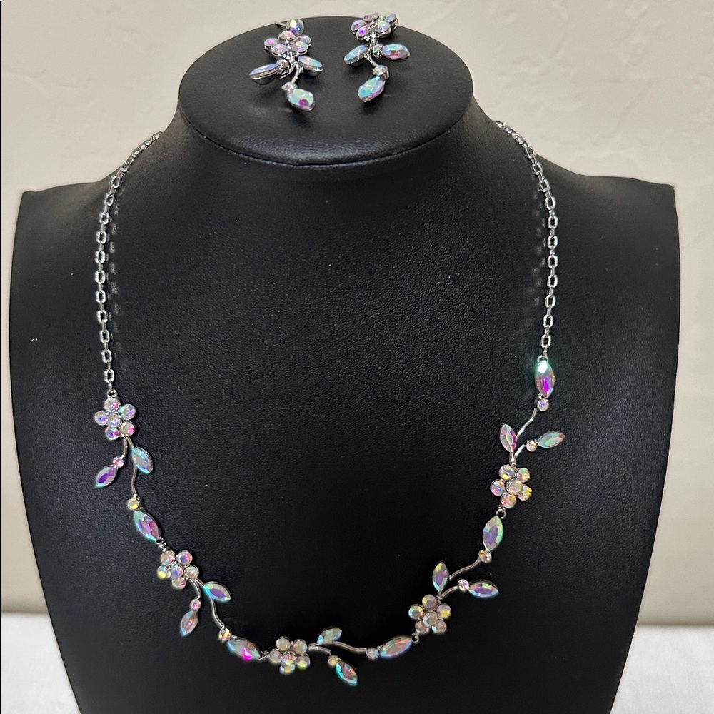 AB Rhinestone Floral Necklace & Earring Set